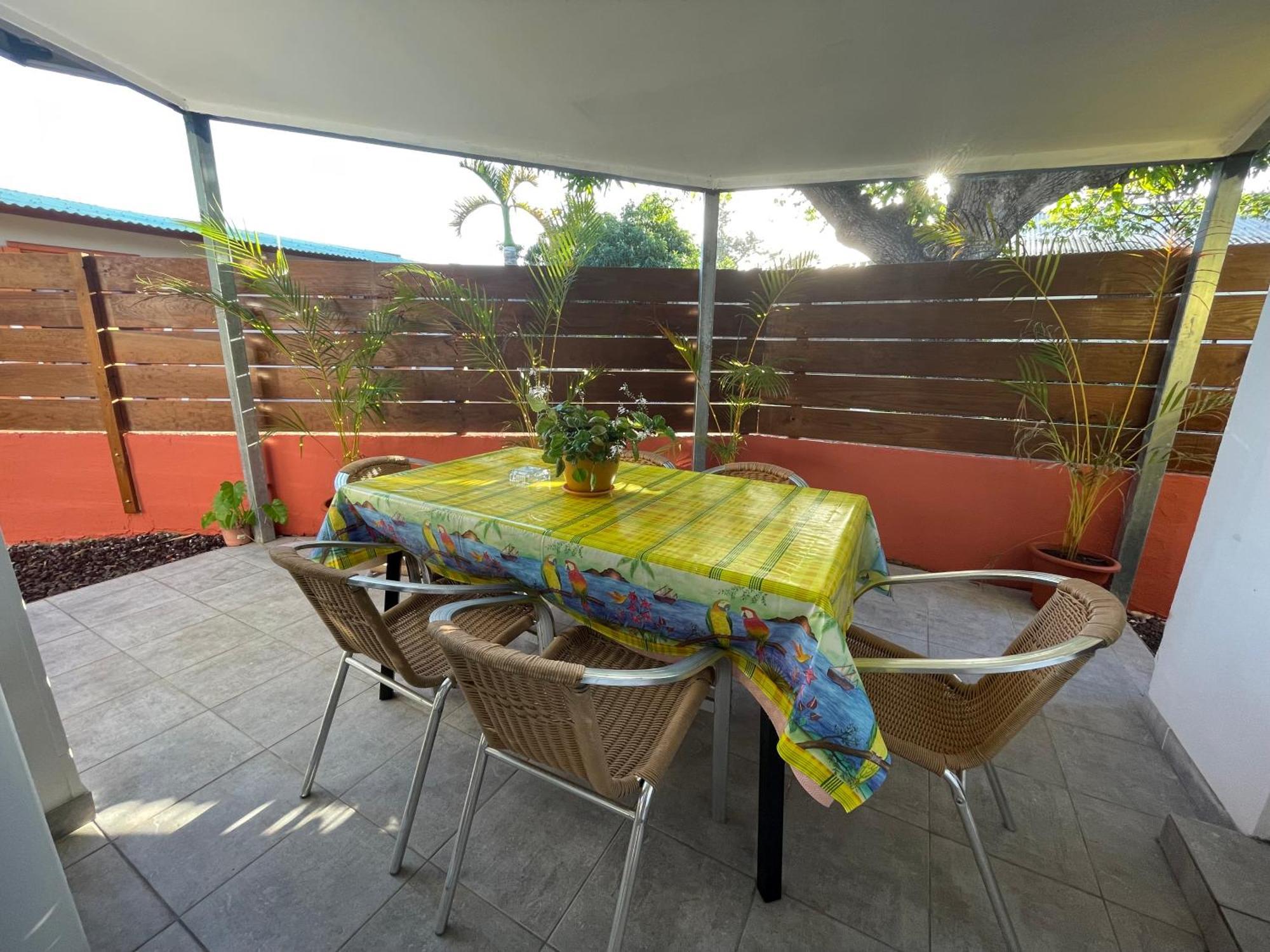 Casa Valencia, Proche De Toutes Commodites Сен-Пиер Екстериор снимка